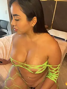 emily-Hornyy webcam