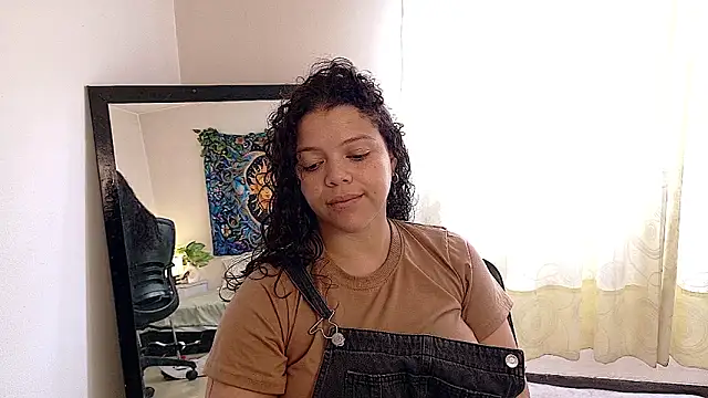Watch Amanda_sweet live on EroticFlix - High definition streams
