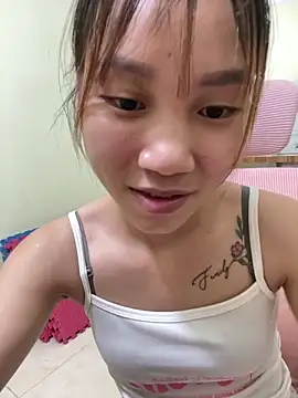 Watch Vi_sexyy live on EroticFlix - High definition streams