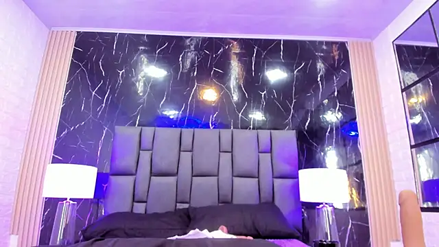 BustyGlow webcam
