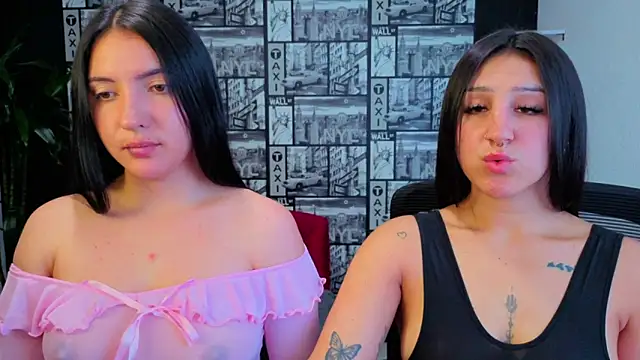 Isa_And_Natasha webcam