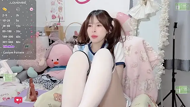 Watch Yoyo_520 live on EroticFlix - High definition streams