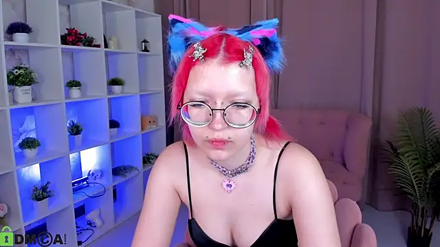 Amai_Neko live cam on StripChat