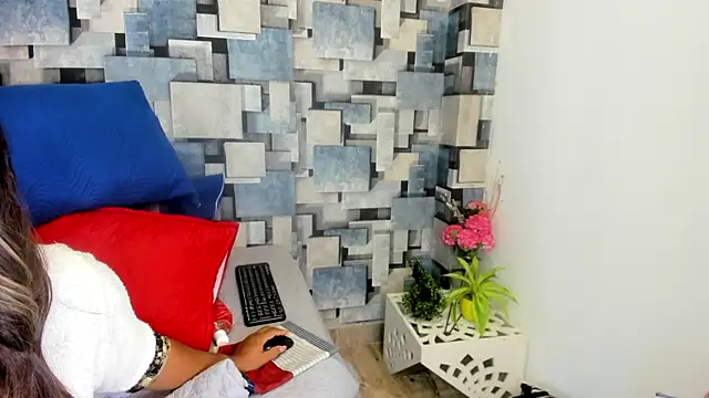 angel_dthroatt webcam