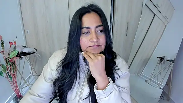 Adele_Sweett live cam on StripChat