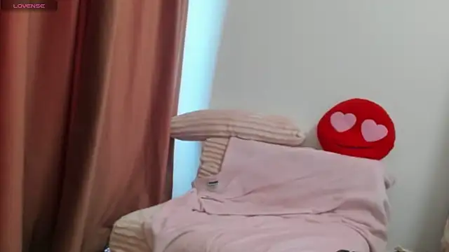 BlowYourMindd webcam