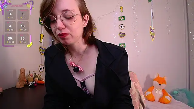 Elise_Nyx webcam