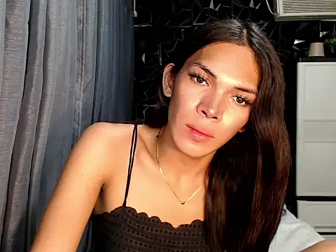 GORGEOUS_CARMEE webcam