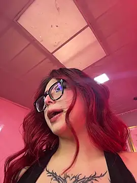 Red_Bunny_v live cam room