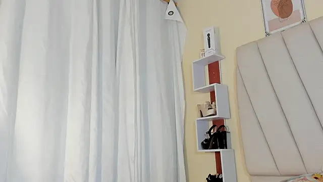 Miaa_Star1 webcam