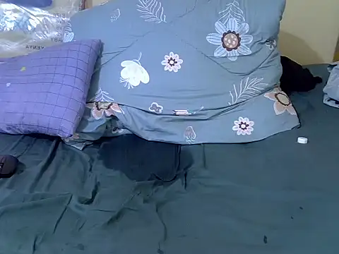 Darkchocolatequeen webcam