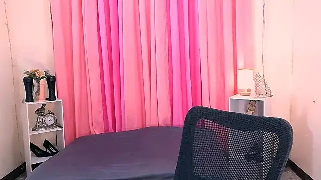 Mimi_Mckinley webcam