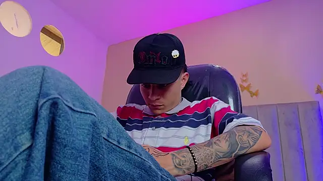 Nascary_Fox webcam