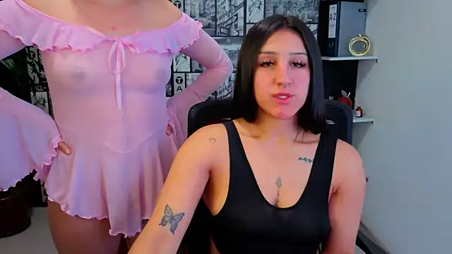 Isa_And_Natasha webcam