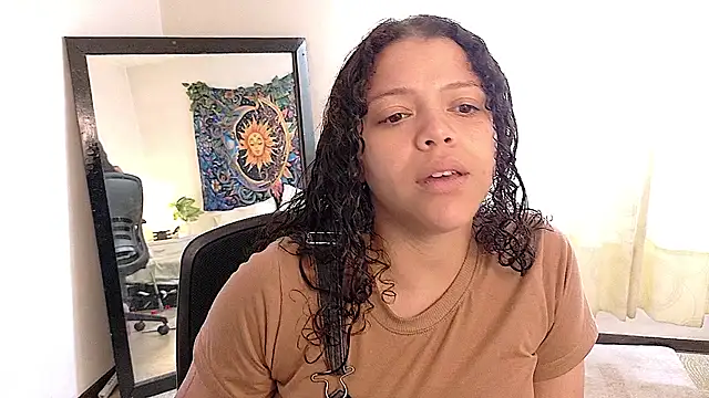 Watch Amanda_sweet live on EroticFlix - High definition streams