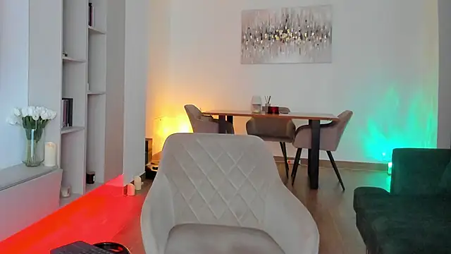 june_desire webcam