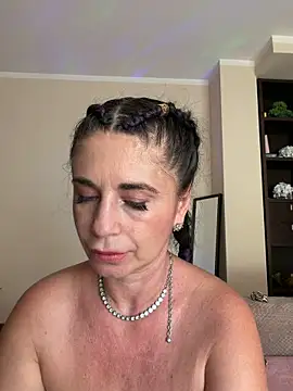 Eva_Pearl webcam