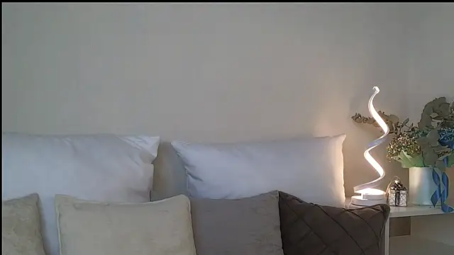 chloi_hes webcam
