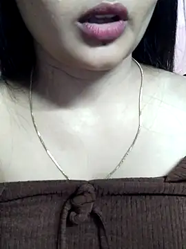 Wild-janvi webcam