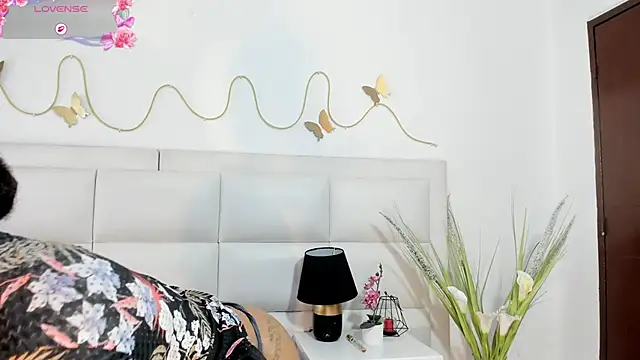 Michelle_Lewis_ webcam