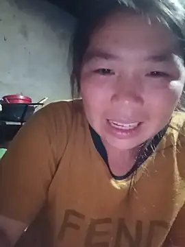 quynhkoolbae webcam