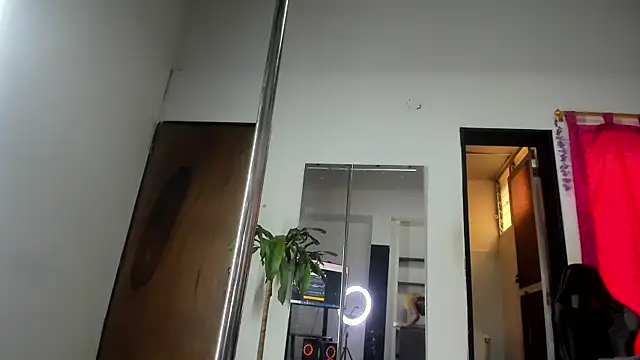 Alisha_Ebonyy webcam