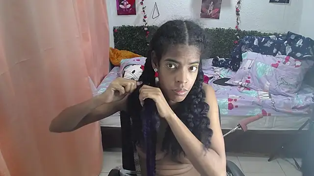 thianahorny webcam