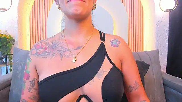 violet_scott_ webcam