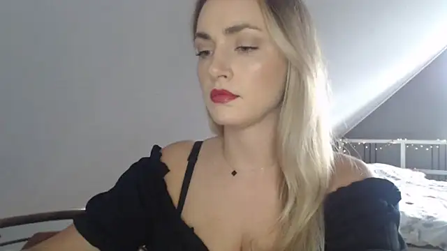 ScarlettSensitive webcam