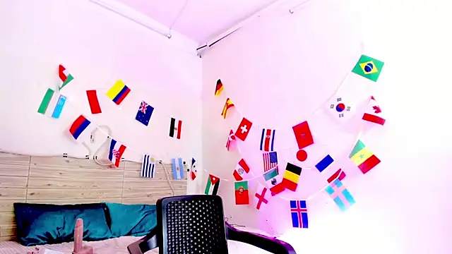 lilahSweet webcam