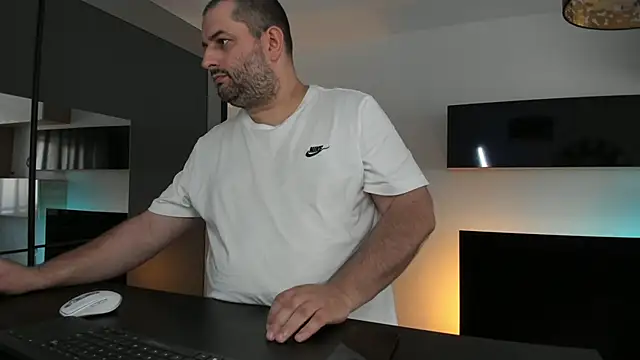 dravenpeak (Ask my age) - 👑