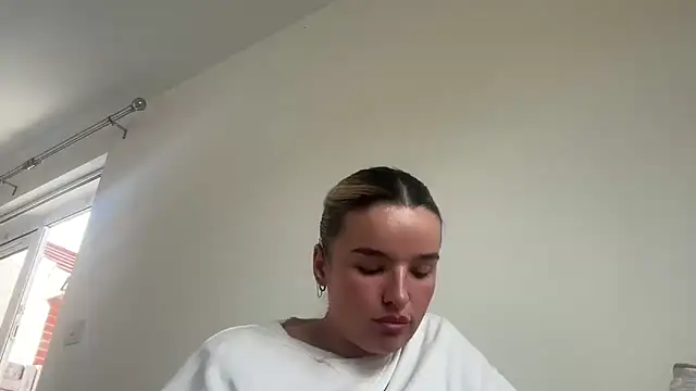 Watch maisiesmithx live on EroticFlix - High definition streams