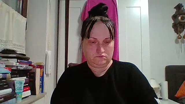 Watch _squirty_cum_lady_ live on EroticFlix - High definition streams
