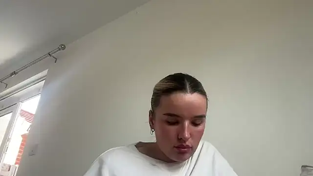Watch maisiesmithx live on EroticFlix - High definition streams
