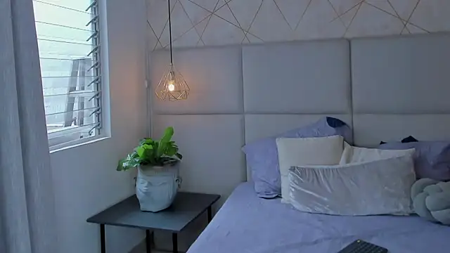 SamayRyann live cam room