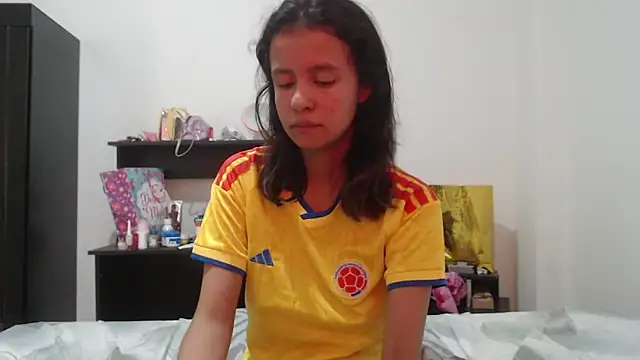 Watch nathaly_jones_ live on EroticFlix - High definition streams