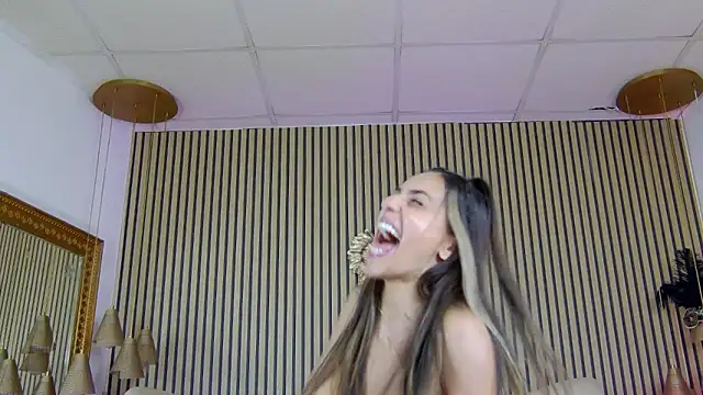 PlayfulShow webcam
