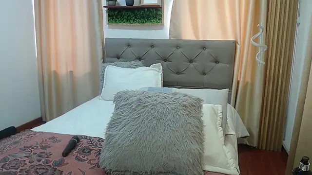 sasi_luna webcam
