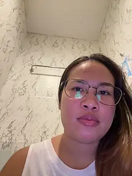 Ponthip live sex cam