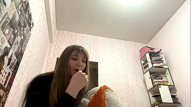 Watch JanineThielman live on EroticFlix - High definition streams