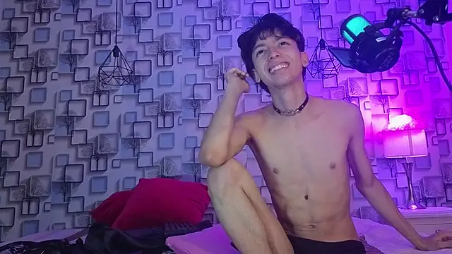 twink_sebas7 (M twink) - Footjob with dildo + Oil body slim show