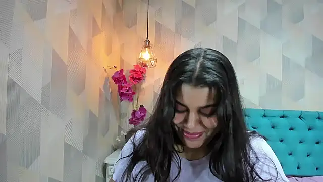 LindaBreeS webcam