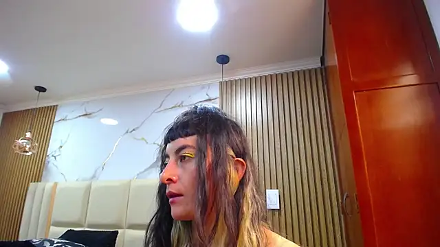 Naughty_Kittenm webcam