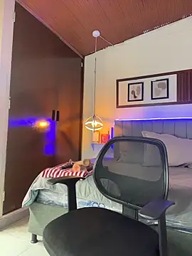 karlamorris_ webcam