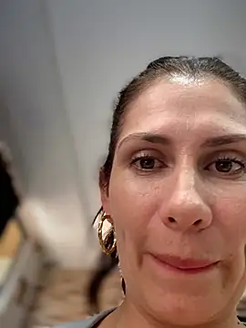 Alysson-- webcam