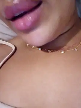 Sexlove1xo webcam
