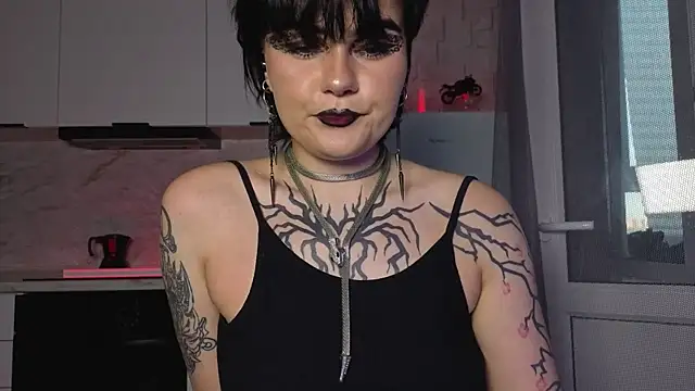 IntrigueYourDay webcam