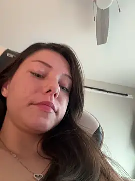 Watch lilbbyily live on EroticFlix - High definition streams