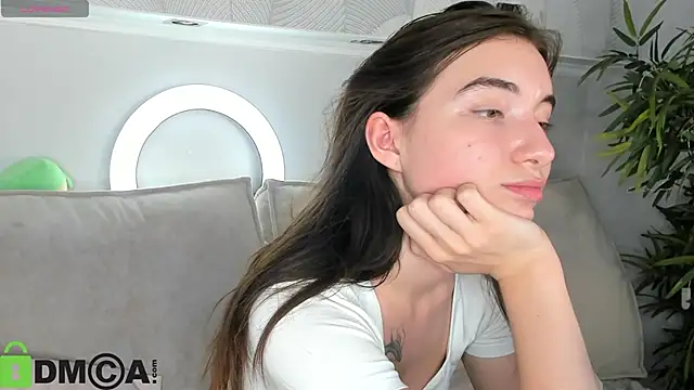 Adelina_Bliss webcam