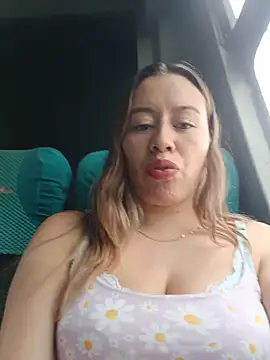 Watch Hannah-colx live on EroticFlix - High definition streams